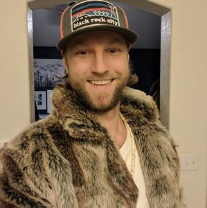 Meet your Posher, Aaron